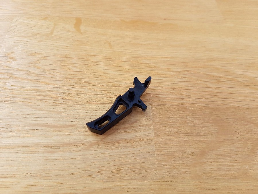 Tragaci pt. seriile m4 - cnc - i - black